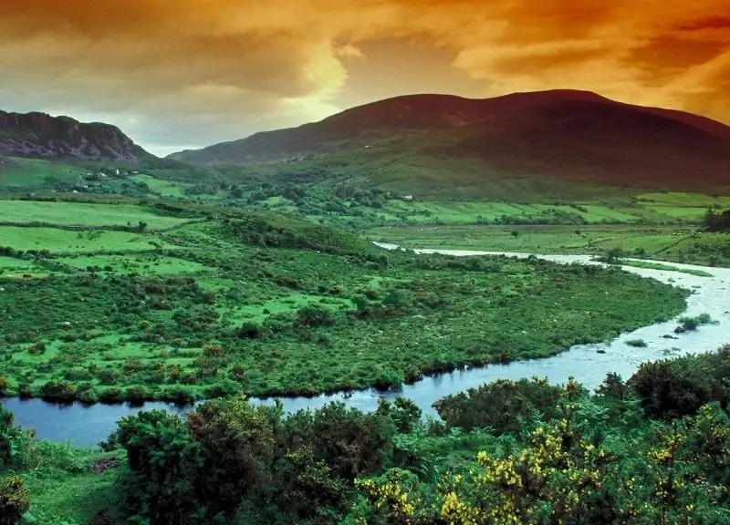 Rolling hills Irland