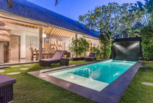 Pool Villa Nuri Merah